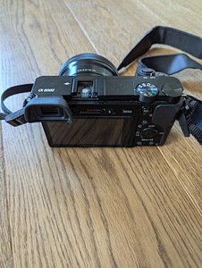 Sony a6000 + objektiiv 16-50mm 3.5-5.6 + Manfrotto kott (3 foto / 3)