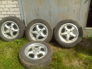 Литые диски с резиной r14 4×114.3 35...45 67.0