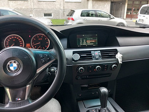 BMW 525i 2005 (11 foto / 14)
