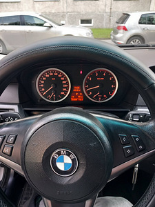 BMW 525i 2005 (12 foto / 14)