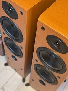 Ресивер YAMAHA RX-V457 + DVD-плеер + комплект колонок (3 фото из 9)