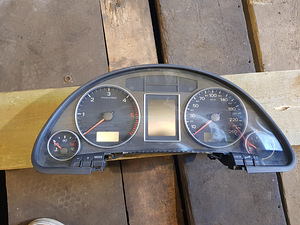 Audi a4 b7 varuosad (4 foto / 10)