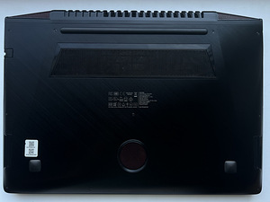 Mänguri sülearvuti Lenovo Legion (ideapad Y700-15ISK) (2 foto / 4)