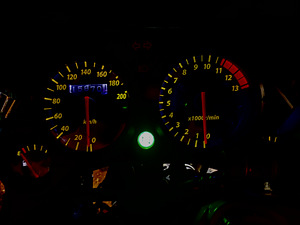 Honda CBR 125R 2006 (3 foto / 3)