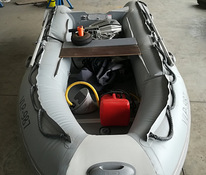 Лодка надувная с мотором