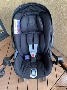 Легкая коляска Cybex (3 фото из 10)