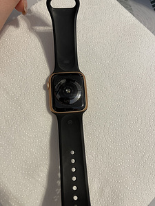Apple watch series 4 44 MM gold (4 foto / 8)