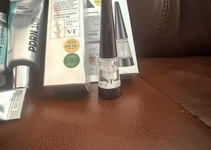 VT COSMETICS (2 foto / 3)