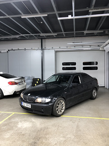 BMW 325i (1 фото из 7)