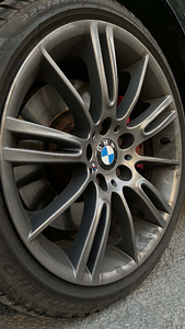 BMW 330D (4 фото из 5)