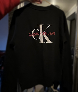 Продам кофту Calvin Klein Jeans (original) (4 фото из 5)