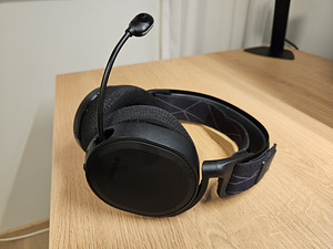 Juhtmeta mänguripeakomplekt SteelSeries Arctis 7 (2 foto / 10)