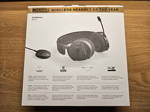 Juhtmeta mänguripeakomplekt SteelSeries Arctis 7 (10 foto / 10)