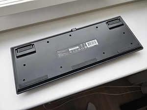 Mehaaniline klaviatuur Roccat Vulkan TKL Pro (6 foto / 10)