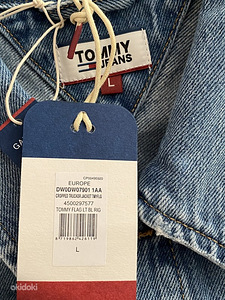 Tommy Jeans s. L (3 foto / 3)
