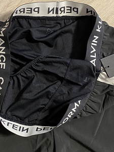 Calvin Klein Performance lühk.püksid, S (2 foto / 3)