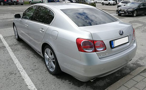 Аренда авто в Таллинне - Lexus GS450h (4 фото из 5)