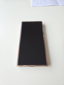 Samsung Galaxy S24 Ultra 512GB (2 foto / 3)