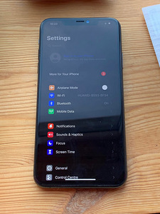 iPhone 11 Pro Макс 64 ГБ (4 фото из 9)