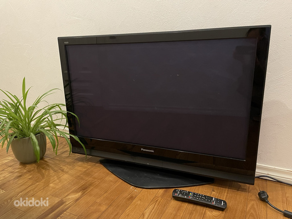 Плазменный телевизор Panasonic Viera, 42" (фото #1)