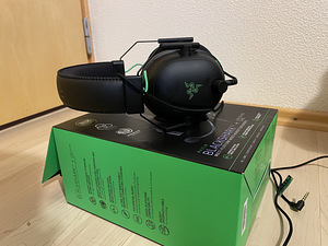 Razer Blackshark V2 (2 фото из 5)