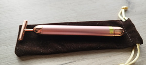 Массажер для лица (2 фото из 3)