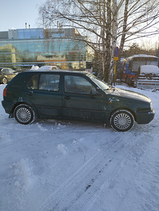 Vw Golf 1.6 55kw (6 foto / 7)