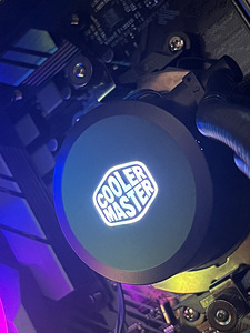 Mänguriarvuti - RTX 2080 Super / Ryzen 7 3700X / 32GB DDR4 (5 foto / 6)