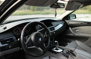 BMW E60 525i 3.0 Facelift 160kw (5 foto / 11)