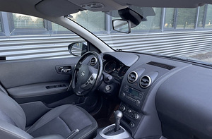 Nissan Qashqai 1.6 86kW (9 foto / 10)