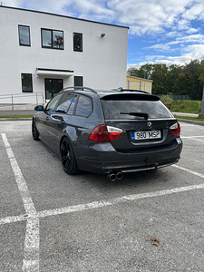 BMW 320D (4 foto / 8)