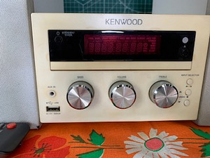 KENWOOD MINI COMPACT HI-FI SYSTEM (2 foto / 4)