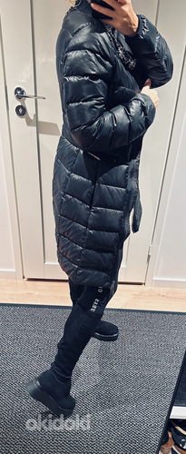 LIU JO тонкое легкое пуховое пальто на размер M-L (фото #2)