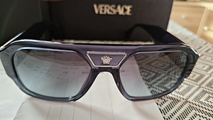 Мужские солнцезащитные очки VERSACE (1 фото из 5)