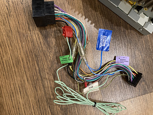 Automakk Pioneer AVH-2400BT (5 foto / 10)