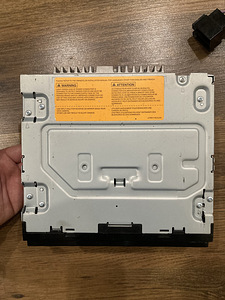 Automakk Pioneer AVH-2400BT (7 foto / 10)
