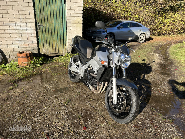 Suzuki gsr600