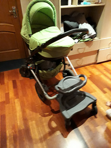 С сидением для коляски для второго ребенка