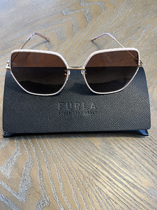 Uued päikeseprillid Furla (1 foto / 4)