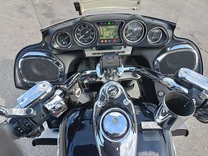 Kawasaki VN 1700 VOYAGER (9 foto / 10)