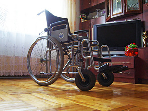 Коляска инвалидная комнатная "Модель 400"