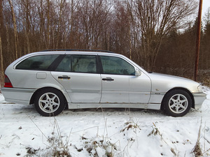 Mercedes Benz c200 2.1CDI 92kw (8 foto / 10)