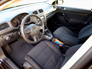 Volkswagen Golf 2.0 103kw 2010 Webasto (7 foto / 15)