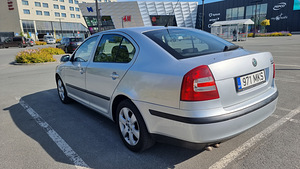 Skoda Octavia 2.0 103kW (3 foto / 8)
