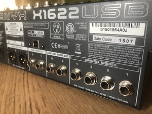 Микшер behringer X1622USB (5 фото из 5)