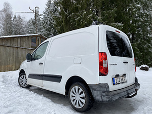 Citroen Berlingo 66 kW (6 foto / 8)