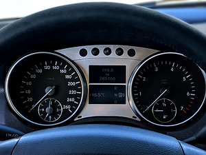 Mercedes-Benz ML 350 4MATIC 200kw LPG 2007 (9 foto / 10)