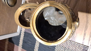 Шкатулка из бронзы (2 фото из 4)
