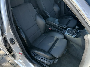 БМВ 330i (13 фото из 14)