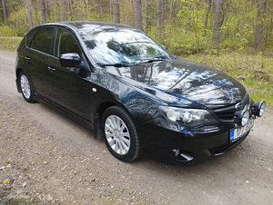 Subaru Impreza 4x4 (6 foto / 12)